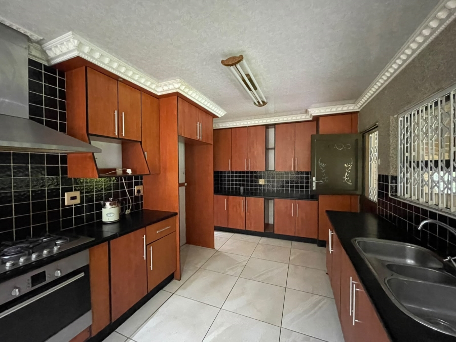 4 Bedroom Property for Sale in Amalinda North Eastern Cape